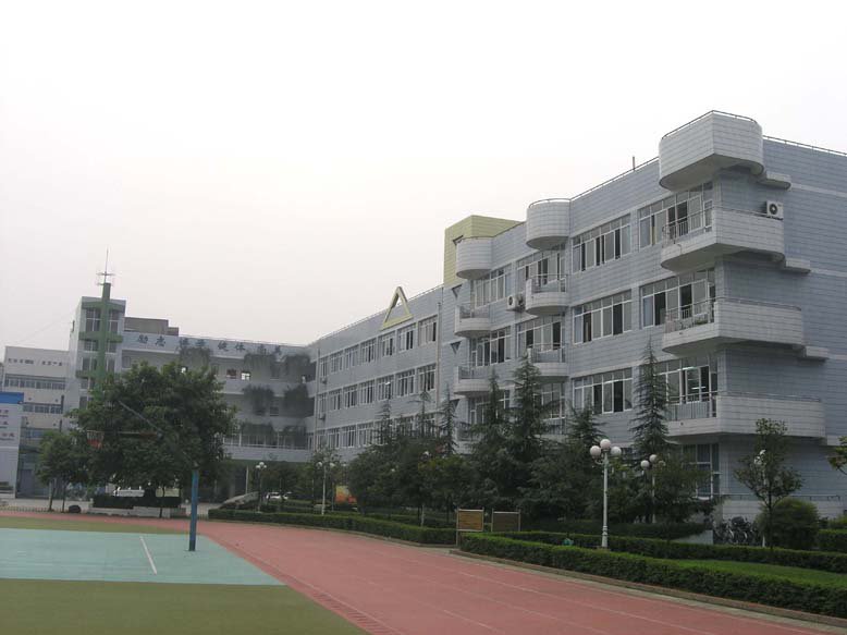 金牛實(shí)驗中學(xué)