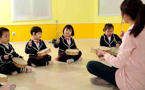 在四川哪個學?？梢詫W習幼師專業(yè)?