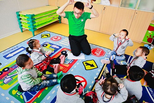 重慶師范大學(xué)幼師學(xué)校是公辦院校嗎？