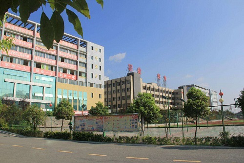 貴定中等職業(yè)學校的官網網址