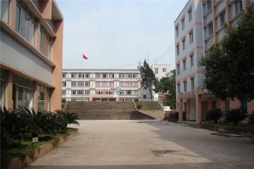 普定縣職業(yè)技術(shù)學(xué)校2021年錄取分數(shù)線