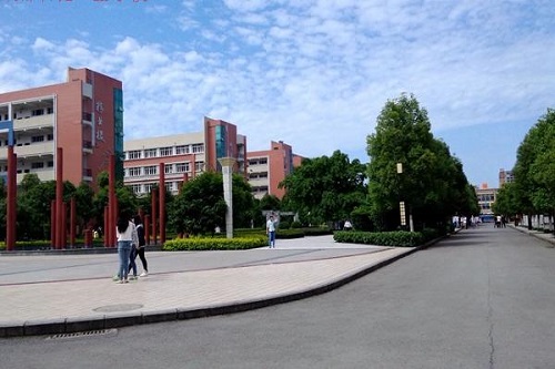 重慶南川隆化職業(yè)中學(xué)校2021年錄取分?jǐn)?shù)線(xiàn)
