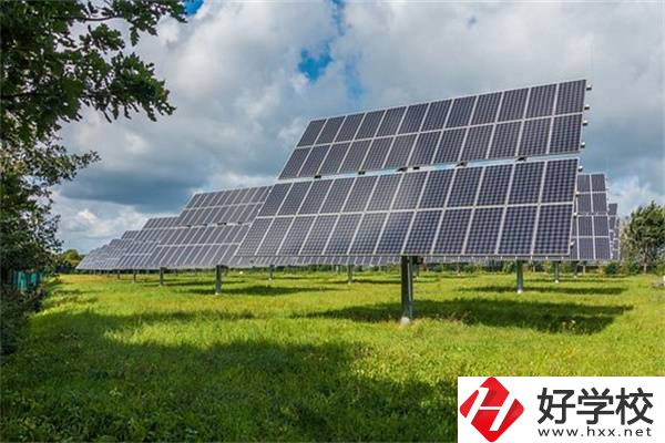 在湖南初中畢業(yè)如何選專業(yè)？有什么專業(yè)可以推薦？