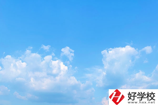 湖南石油化工技工學(xué)校教育水平怎么樣？從這三點(diǎn)來(lái)判斷