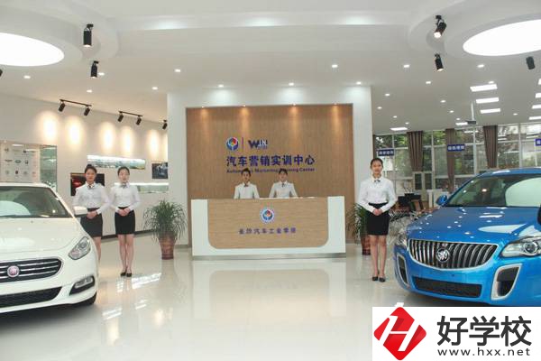 長(zhǎng)沙汽車工業(yè)學(xué)校學(xué)費(fèi)是多少？招生要求有哪些？