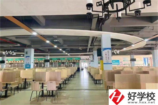 長沙經(jīng)貿(mào)職業(yè)中專有哪些招生專業(yè)？有哪些辦學(xué)優(yōu)勢？