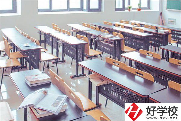 常德石門縣有什么中專學校？是公辦還是民辦的？