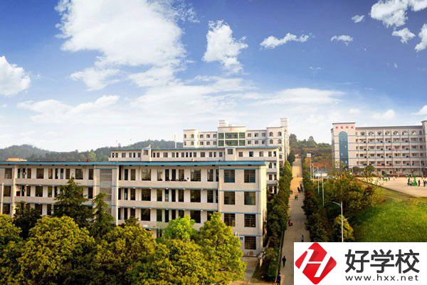 邵陽(yáng)縣工業(yè)職業(yè)技術(shù)學(xué)校有高考班嗎？升學(xué)優(yōu)勢(shì)如何？