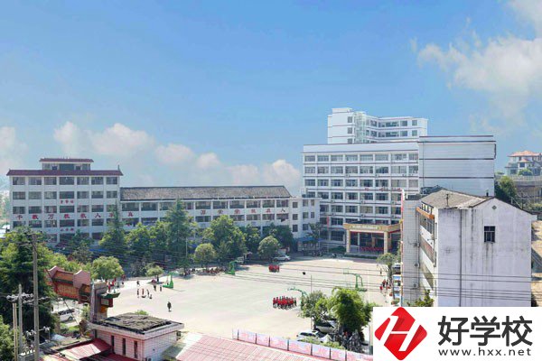 新化縣南北職業(yè)學校有哪些專業(yè)？招生要求高嗎？