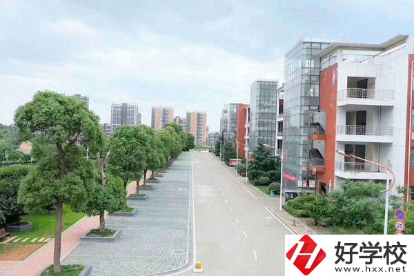 長沙有可以推薦的民辦五年制大專嗎？有什么優(yōu)勢？