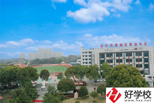 長(zhǎng)沙初中畢業(yè)生怎么填報(bào)中專志愿？有什么中專推薦?