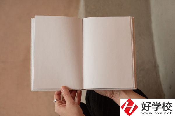 洪江市職業(yè)中專學(xué)校好不好？宿舍怎么樣？