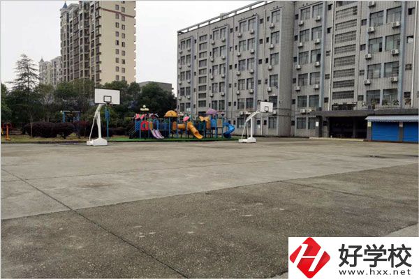 益陽電腦美術(shù)職業(yè)學(xué)校有什么特色專業(yè)？