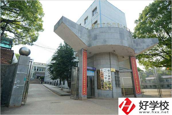 衡陽常寧市有幾所公辦中專？有什么辦學優(yōu)勢？