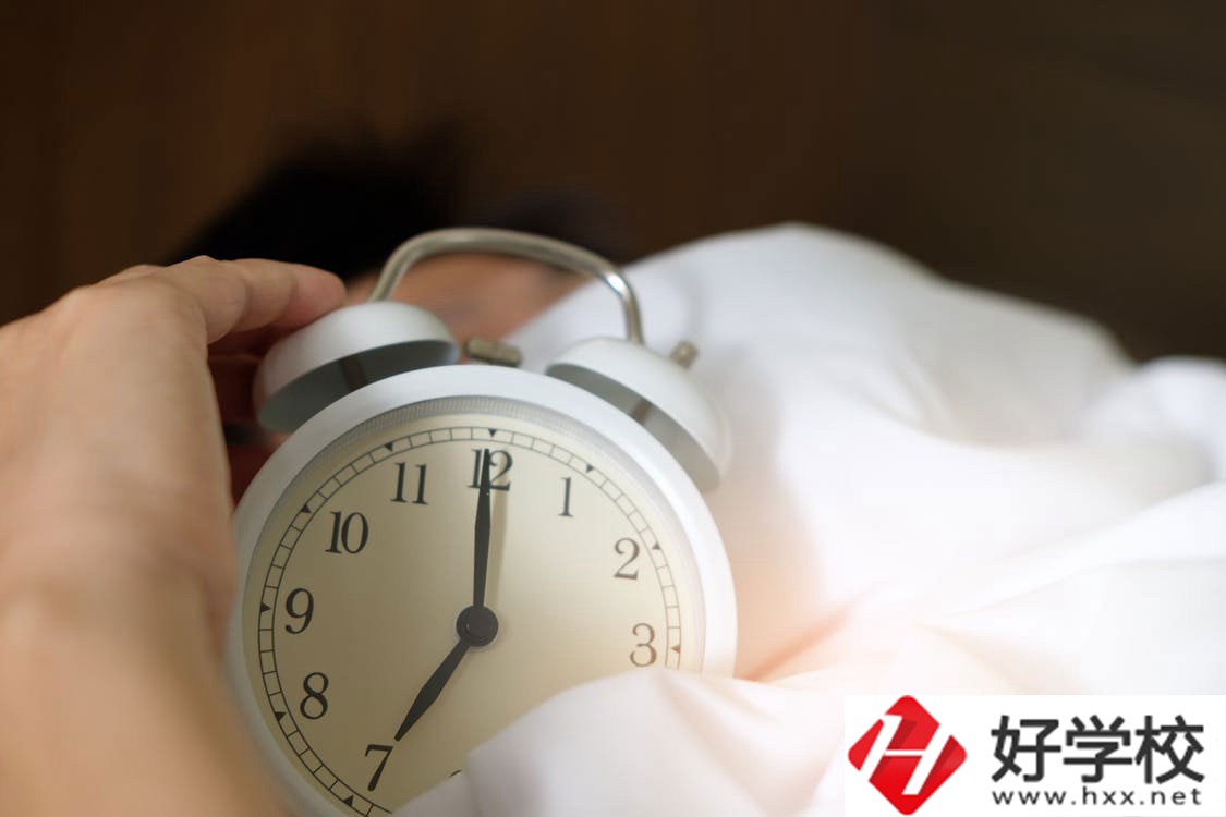 長(zhǎng)沙市岳麓區(qū)湘華職校就讀計(jì)算機(jī)專業(yè)怎么樣？