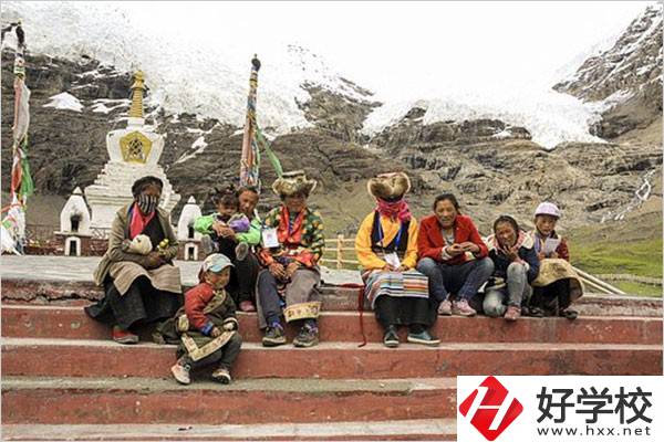 張家界少數(shù)民族加分政策是什么？中專升大專加分嗎？