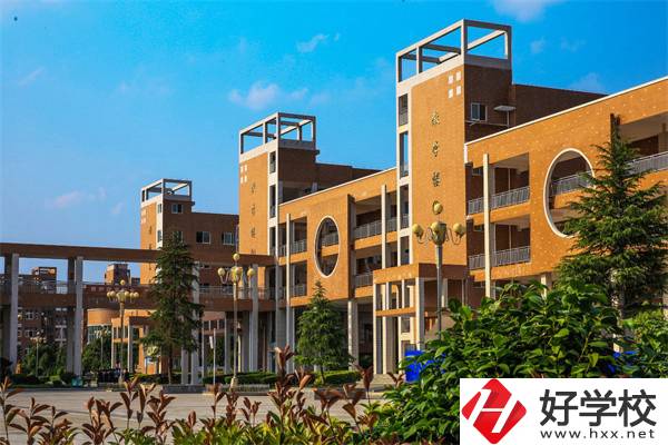 張家界重點(diǎn)中專有哪些？辦學(xué)特色是什么？