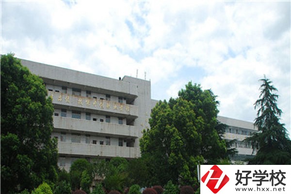 郴州想學平面設計推薦哪些中職？專業(yè)就業(yè)如何？