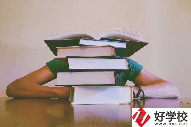 湘潭財(cái)經(jīng)職業(yè)技術(shù)學(xué)校怎么樣？專業(yè)都有哪些？