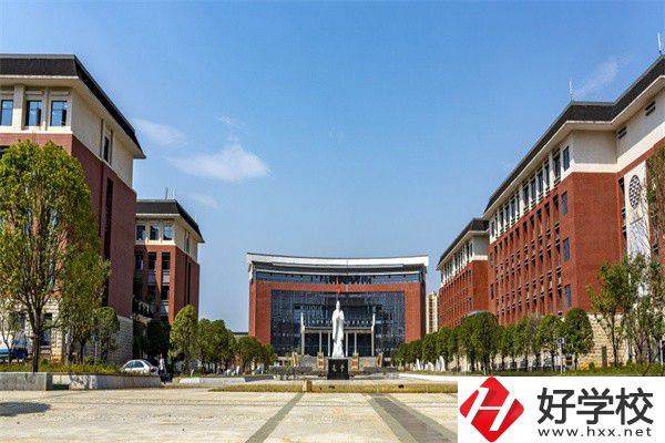 永州有中職部的大專有哪幾所？收費(fèi)標(biāo)準(zhǔn)是多少？