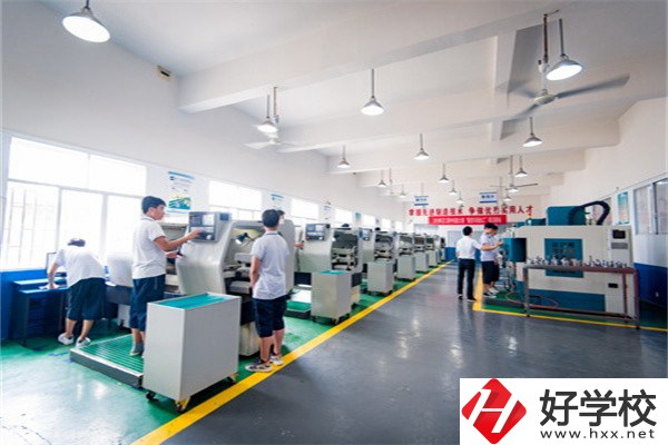 懷化的公辦職高有哪些？可以免學(xué)費(fèi)嗎？