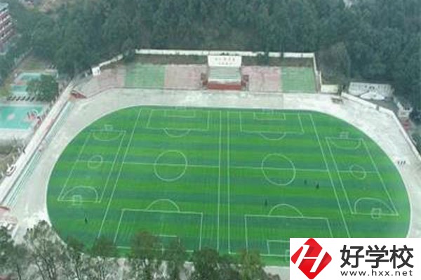 岳陽理工職業(yè)技術(shù)學(xué)校專業(yè)情況如何，有哪些辦學(xué)特色？