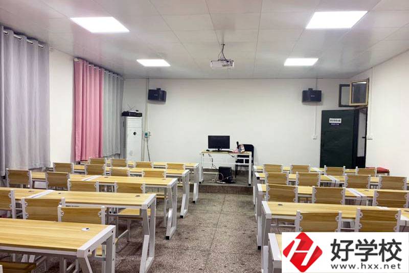 邵陽(yáng)市創(chuàng)新職業(yè)技術(shù)學(xué)校怎么樣？辦學(xué)特色是什么？