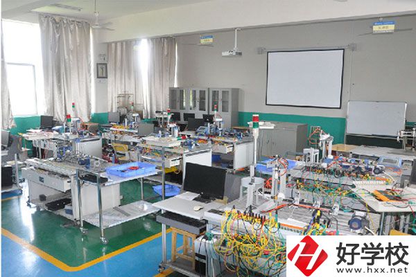 懷化工業(yè)中等專業(yè)學(xué)校值得去讀嗎？開設(shè)有哪些專業(yè)？