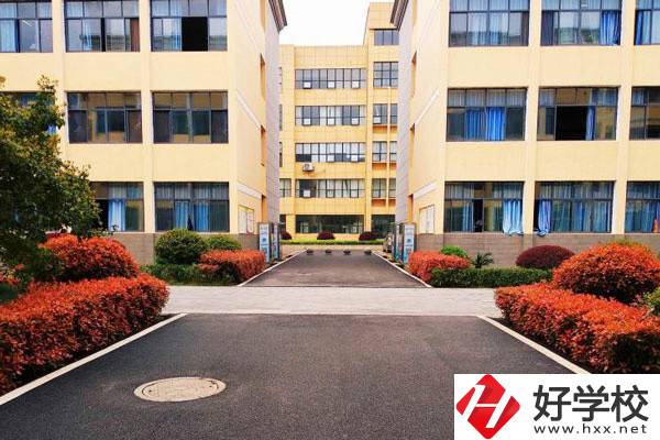 岳陽(yáng)市平江縣最好的中職學(xué)校是哪一所？