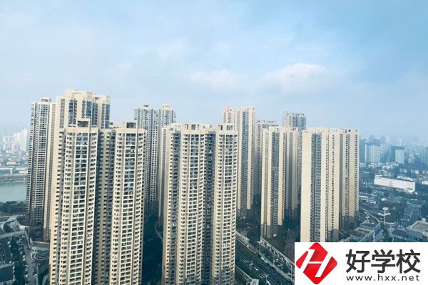 株洲南方航空高級(jí)技工學(xué)?？粘藢I(yè)怎么樣？