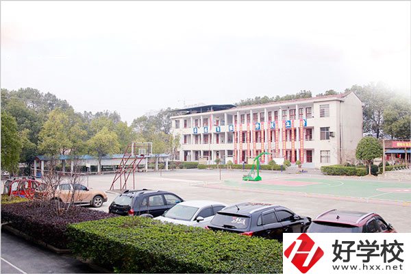 臨湘市湘北職業(yè)技術(shù)學(xué)校怎么樣？