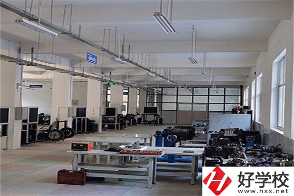 張家界桑植縣有什么中專學校？開設有什么專業(yè)？