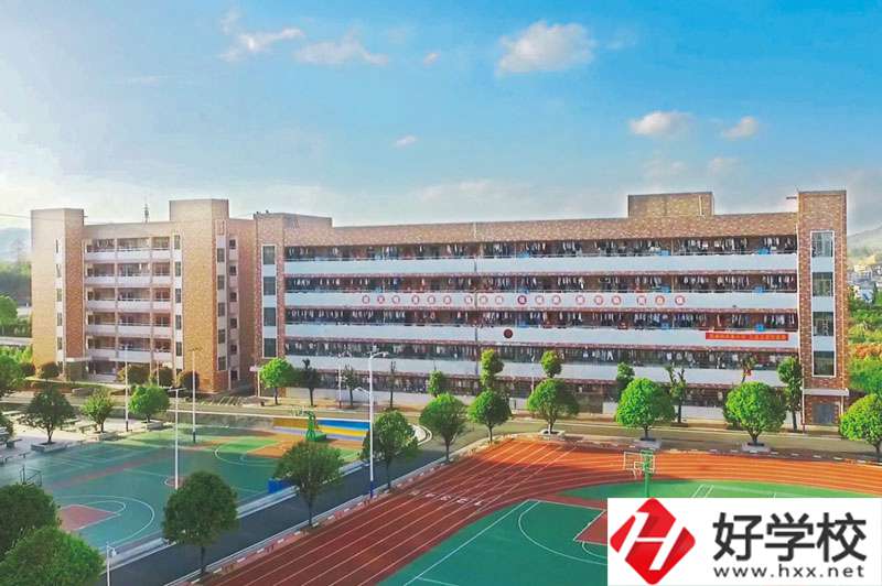 武岡市職業(yè)中專學校怎么樣？值得報考嗎？
