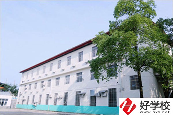 湘潭華光職校在哪？有什么辦學(xué)特色？