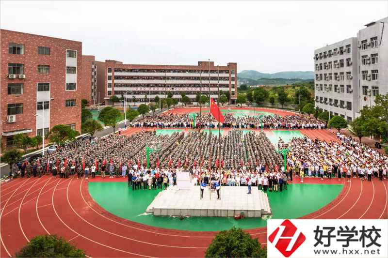 武岡市職業(yè)中專學校航空服務專業(yè)怎么樣？值得報考嗎？