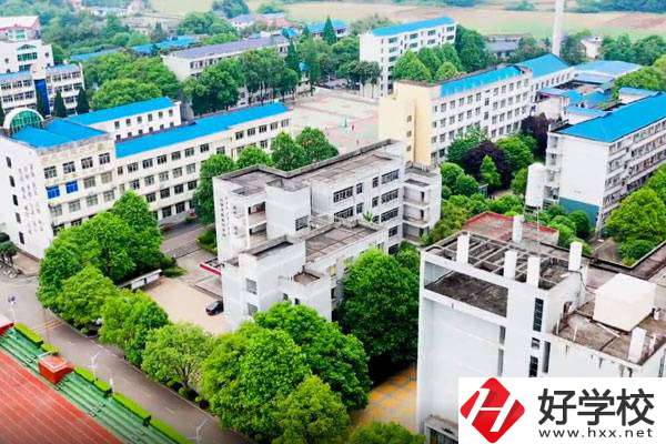 湖南瀏陽有什么好的中專可以推薦？學(xué)什么專業(yè)好？