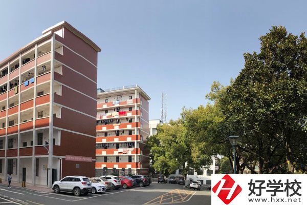 邵陽工業(yè)學(xué)校的熱門專業(yè)有哪幾個(gè)？看看這三個(gè)怎么樣？