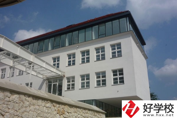 郴州市理工職業(yè)技術(shù)學(xué)校怎么樣？有哪些辦學(xué)特色？