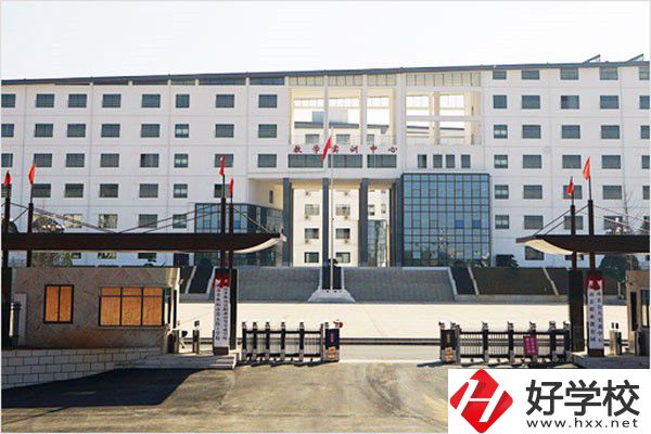 衡陽市第五技工學(xué)校有哪些專業(yè)？就業(yè)率如何？