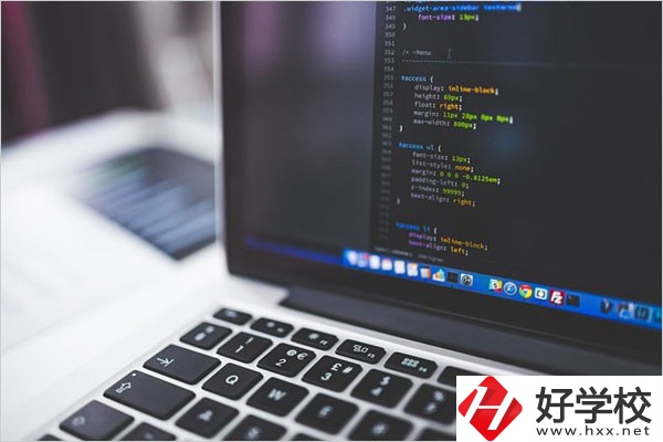 邵陽有哪些學計算機的中職學校？有什么具體的專業(yè)？