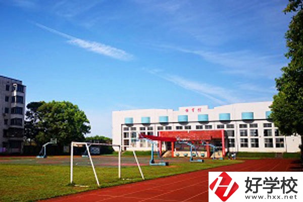 初中畢業(yè)后打算在湘潭讀中專，有哪些好學(xué)校推薦？