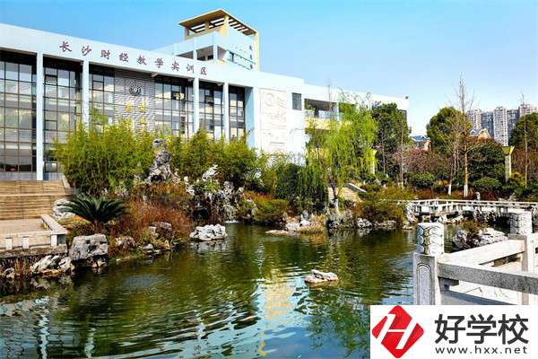 長(zhǎng)沙初中畢業(yè)生怎么填報(bào)中專志愿？有什么中專推薦?
