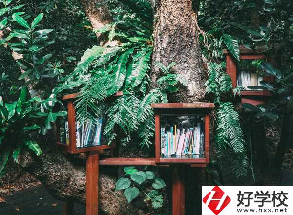湖南華航鐵路科技技工學(xué)校師資情況如何？有哪些專業(yè)？