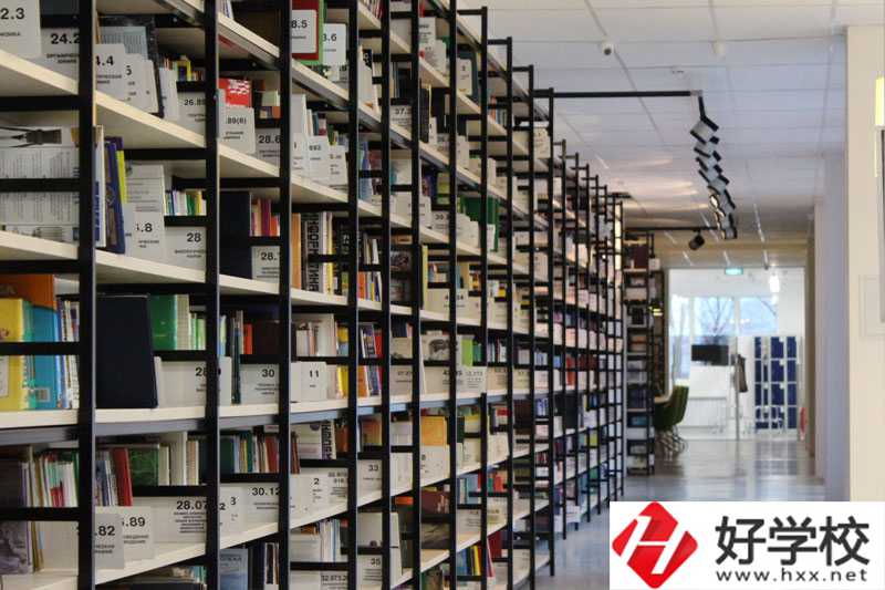 婁底幼兒師范學(xué)校是中職還是高職？有哪些專業(yè)？