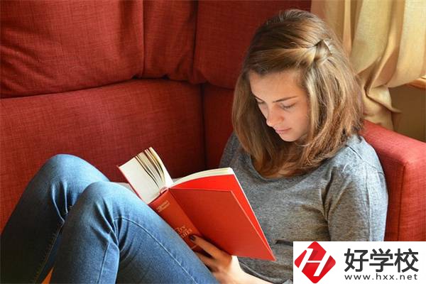 在湖南考不上高中怎么辦？女孩學(xué)點什么好？