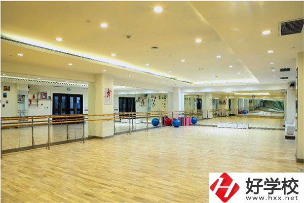 邵陽武岡有哪些中職學(xué)校？哪一所比較好？