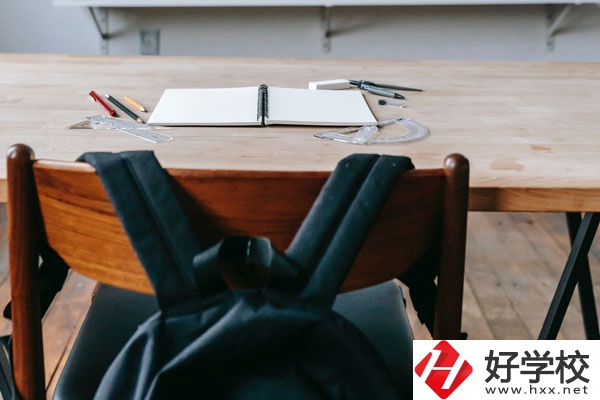 湘南船山技工學校好不好？環(huán)境怎么樣？