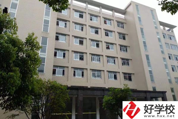 安鄉(xiāng)縣職業(yè)中專師資力量如何？就業(yè)前景好嗎？