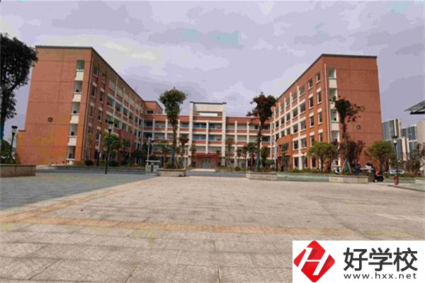 在邵陽想學(xué)體育可以去哪所職校？學(xué)體育好就業(yè)嗎？