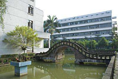 瀘州天星影視藝術學校